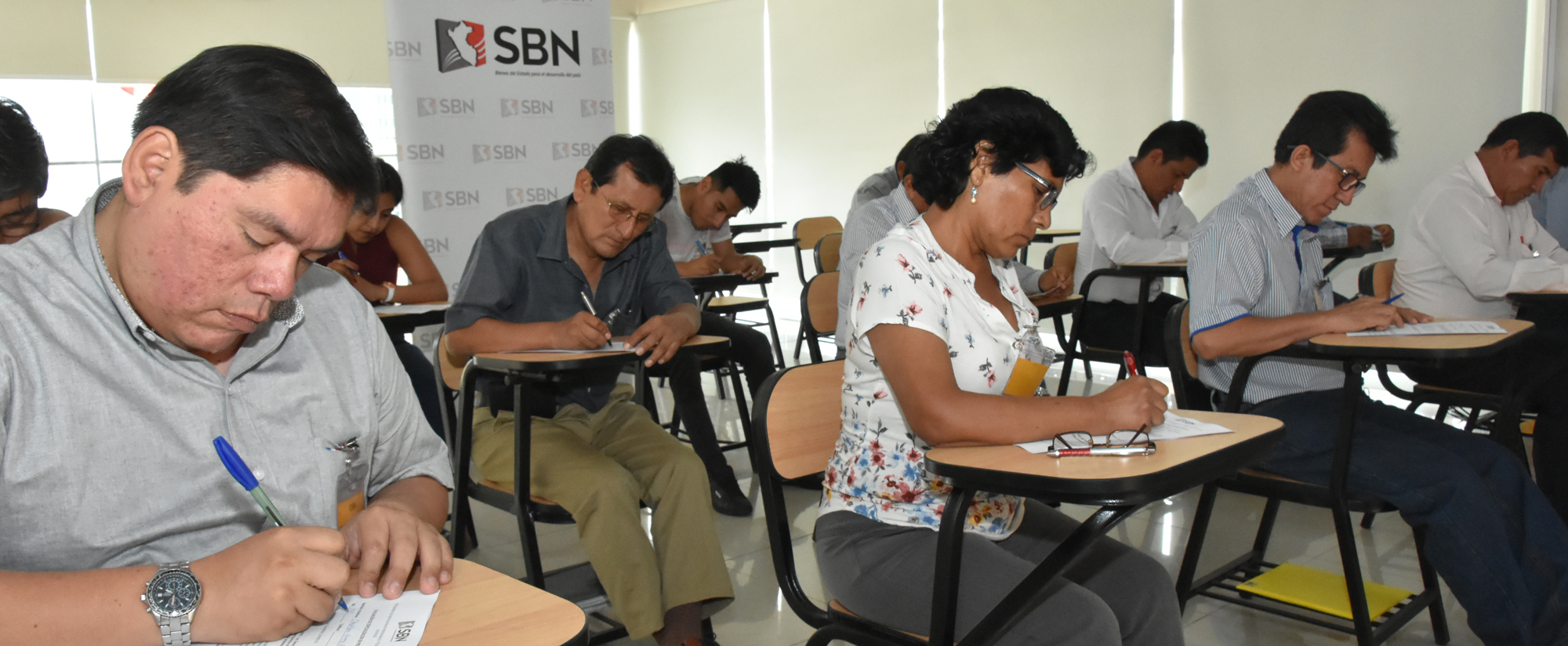  SERVIDORES PÚBLICOS RINDIERON PRIMER  EXAMEN DE CERTIFICACIÓN EN LIMA